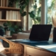 Gemütlicher Arbeitsplatz mit Laptop, Pflanzen und Tageslicht – gestaltet für eine ruhige Atmosphäre